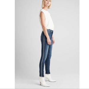 HUDSON || Barbara High Waist Ankle Skinny Jean